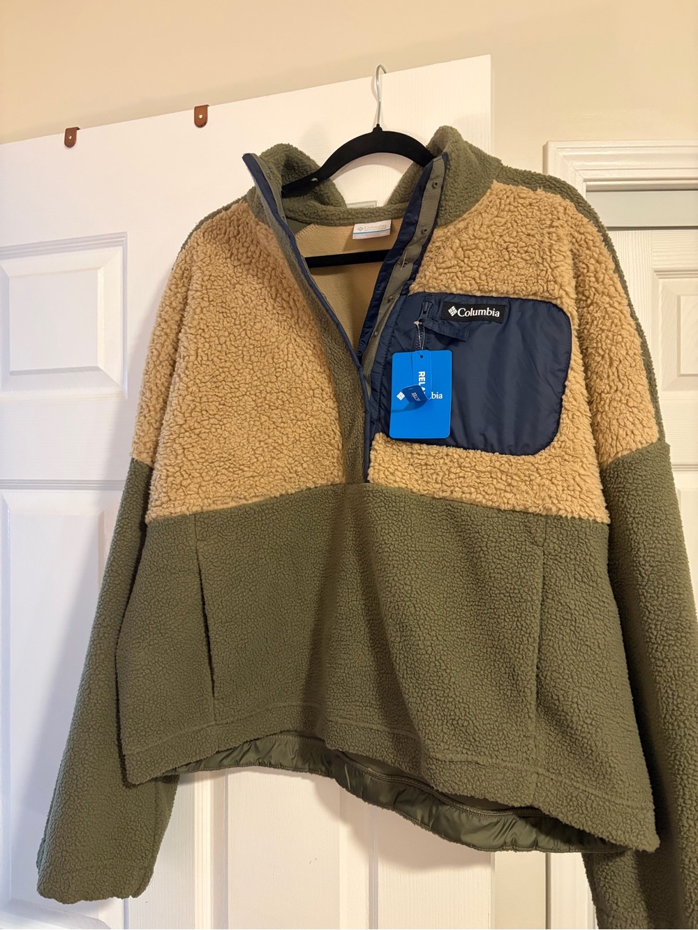 Columbia Women’s Two-Tone Sherpa Pullover Jacket - Olive & Tan